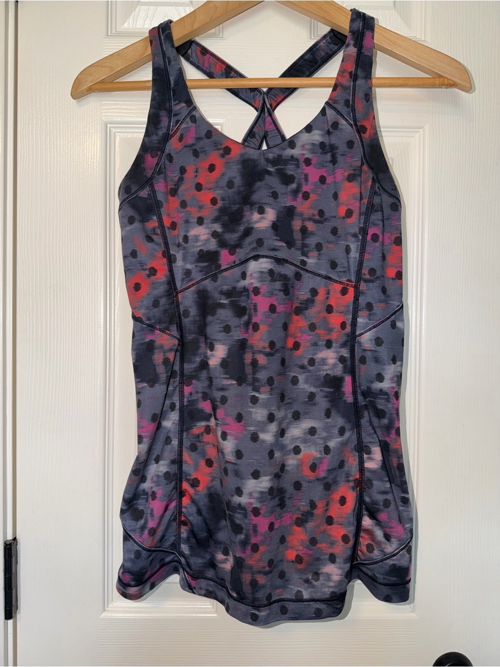 Lululemon Kanto Catch Me Tank Windy Blooms Regal Plum Multi/Black Size 6